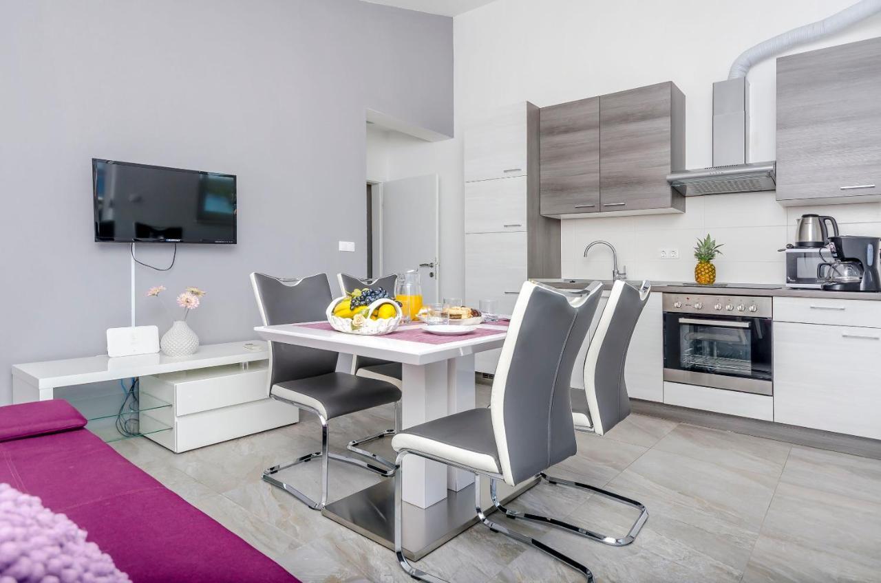 Apartments Katic Ražanj 외부 사진